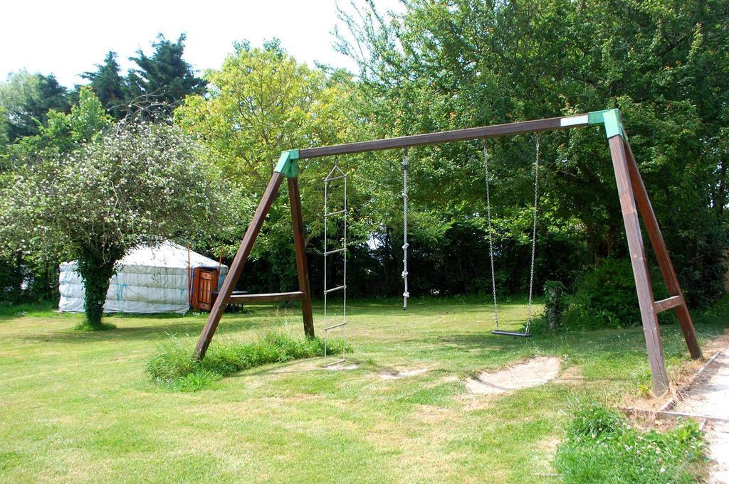 Village Insolite Tiny Saint-Benoit-des-Ondes Exterior photo